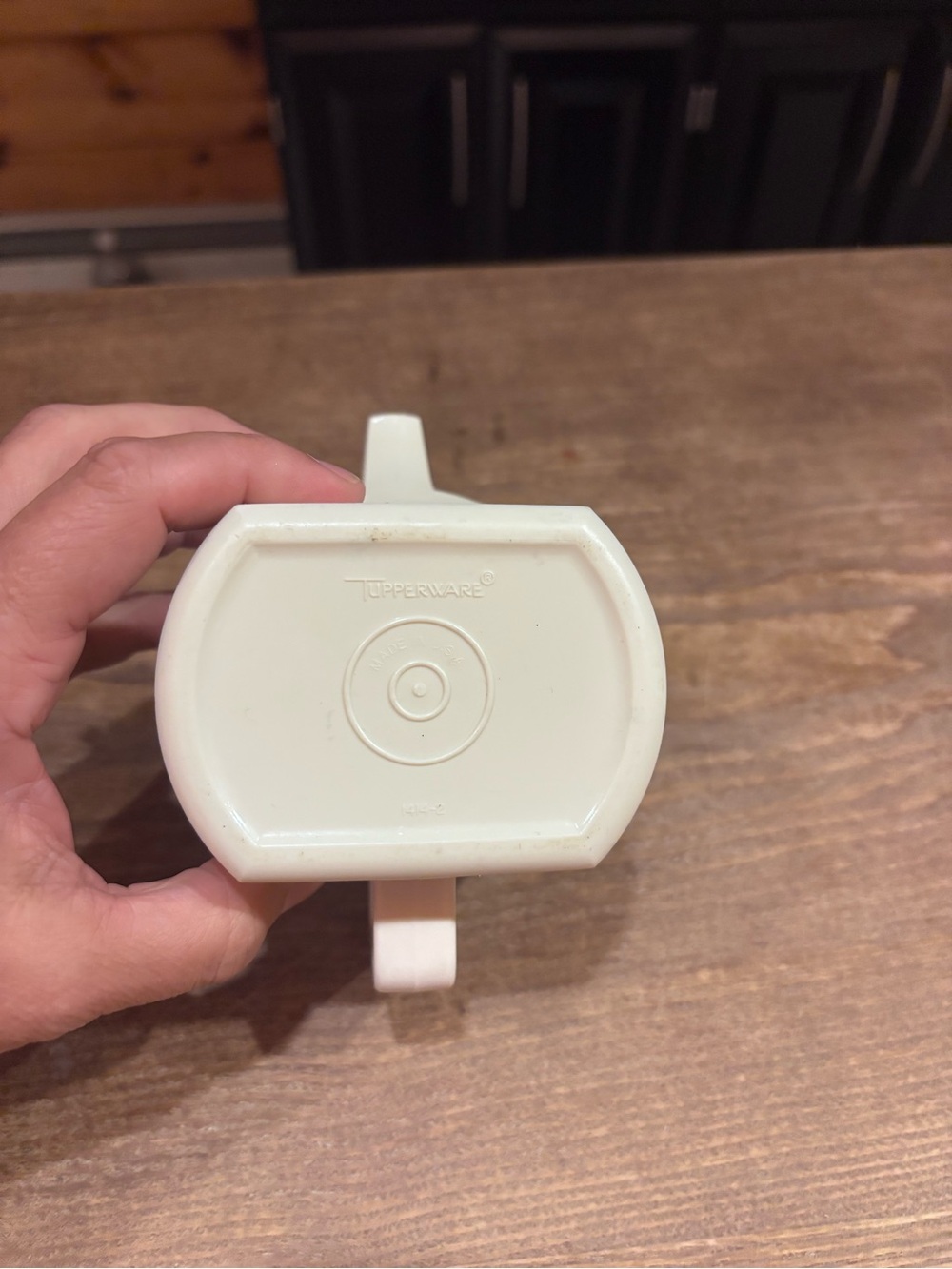 Tupperware creamer pitcher - Picture 3 of 4